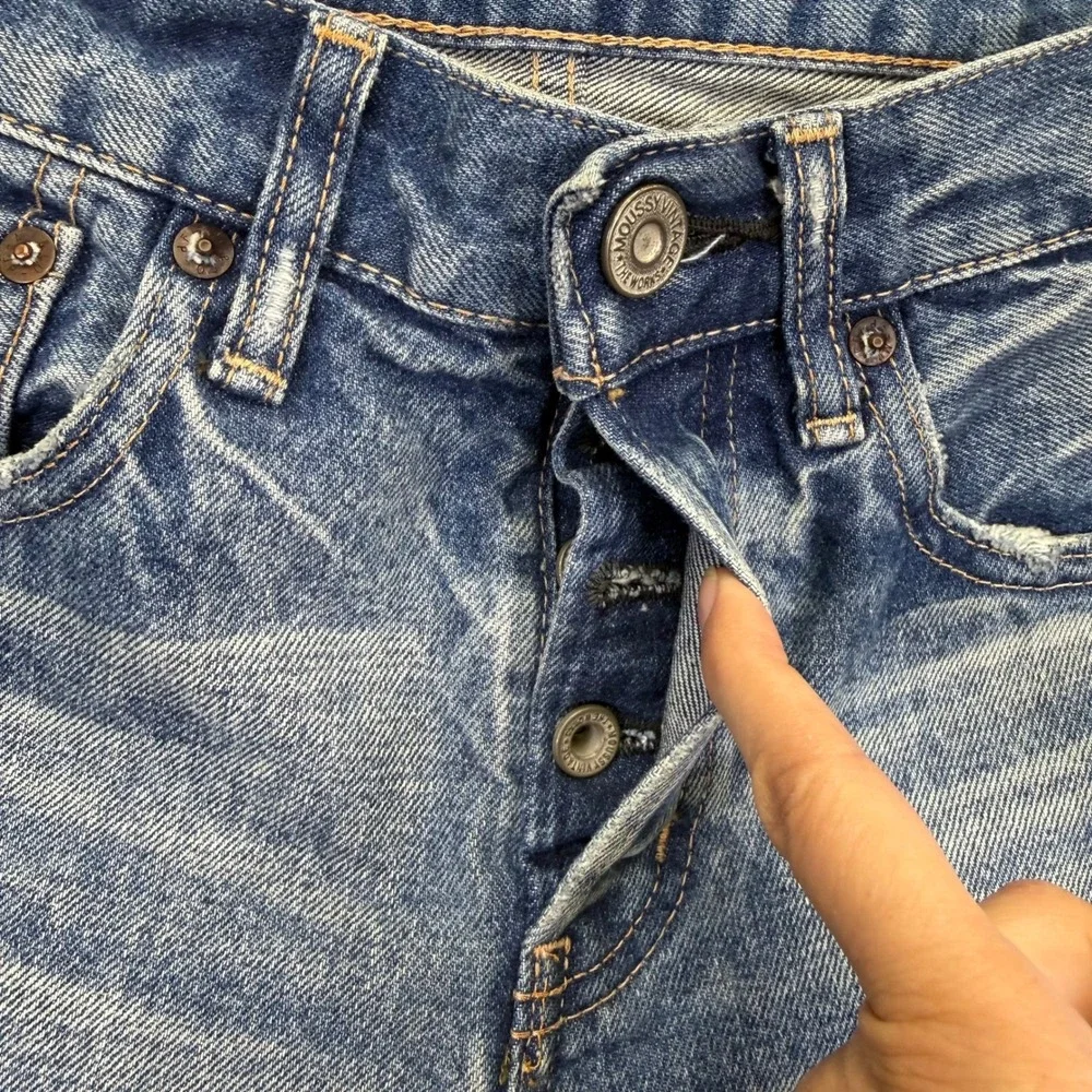 Moussy Vintage Slim Straight Distressed Medium Wash Button Fly Jeans Size 25